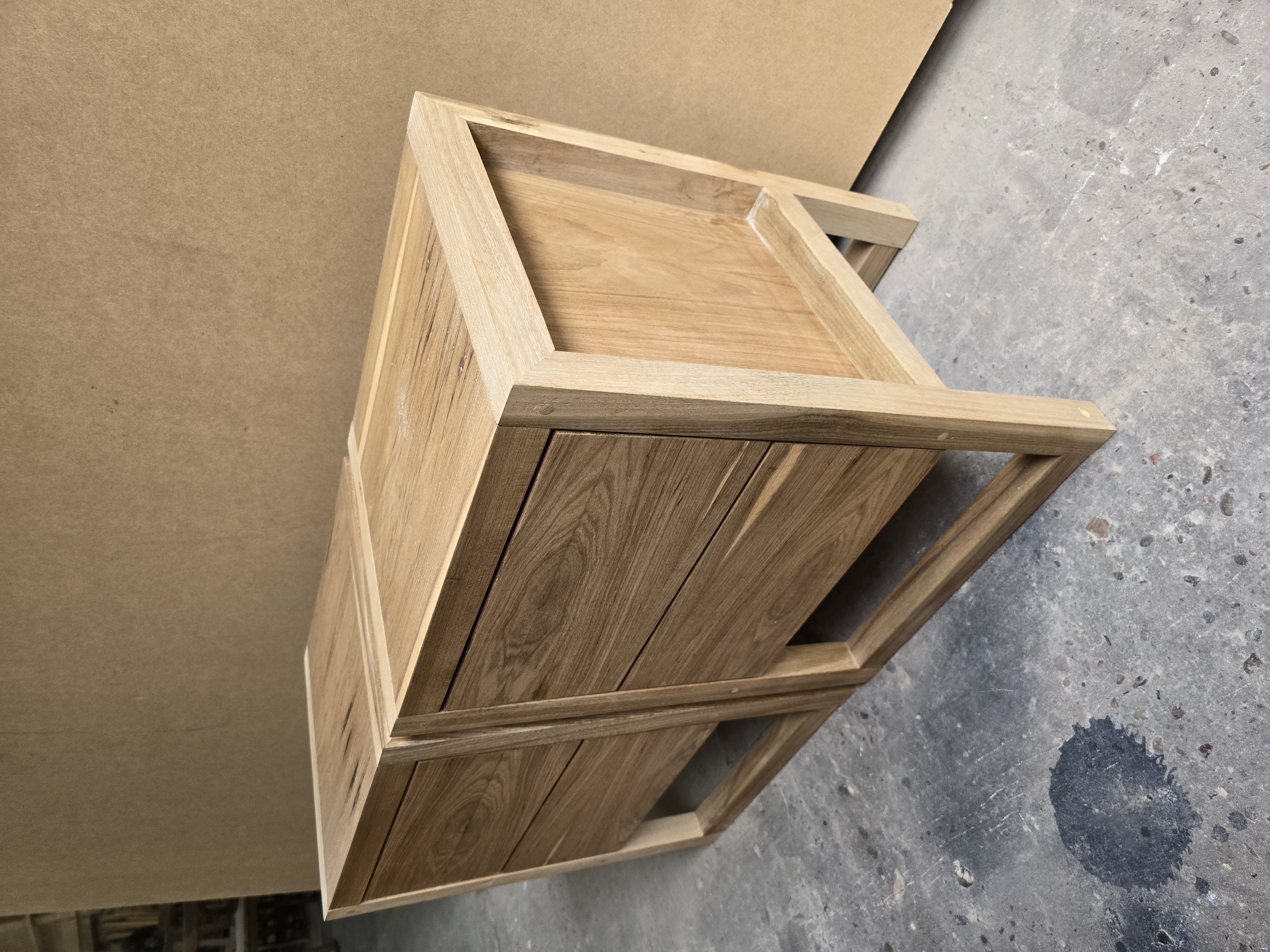 Mesa de luz ML1 — detalle