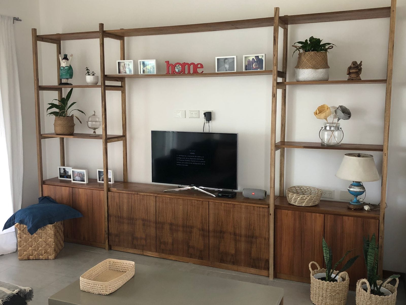 Rack living integral